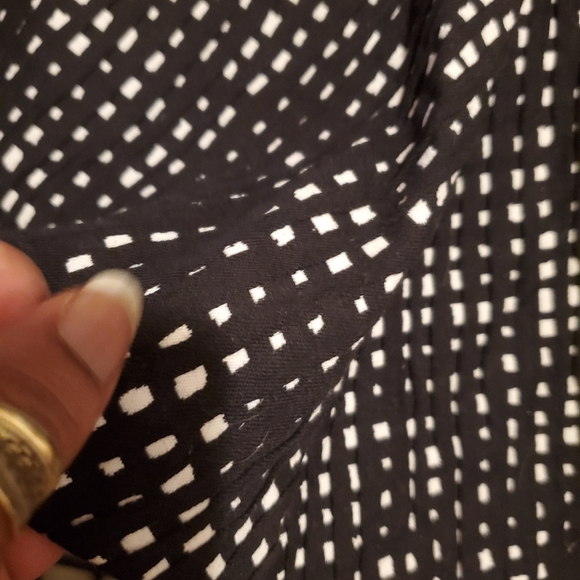 Laurel Textured Skirt - Picture 2 of 6